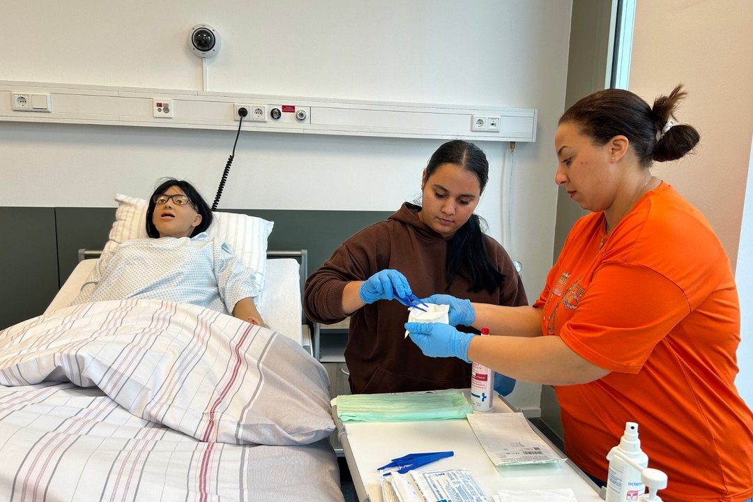 Alle Auszubildenden der Alexianer können beim "offenen Angebot" das Simulationsangebot in unserer Zentralschule für Gesundheit und Soziales nutzen.
